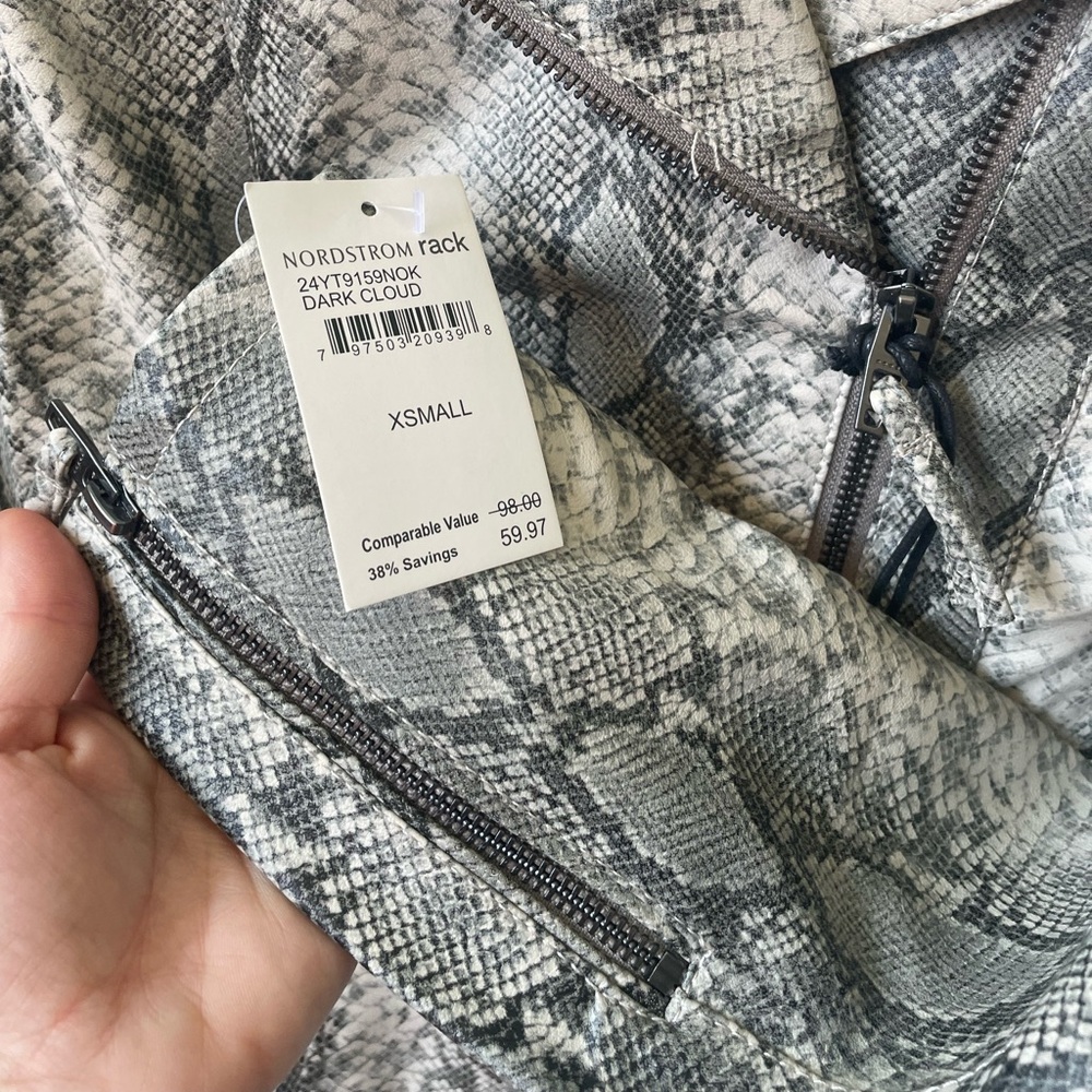 Blank NYC Faux Snake Skin Motor Jacket Grey White Women’s XS - Picture 5 of 12